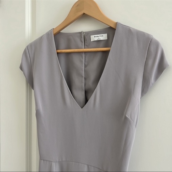 *SOLD* Aritzia Babaton Hamptons Dress - Gray / Grey - Picture 3 of 8